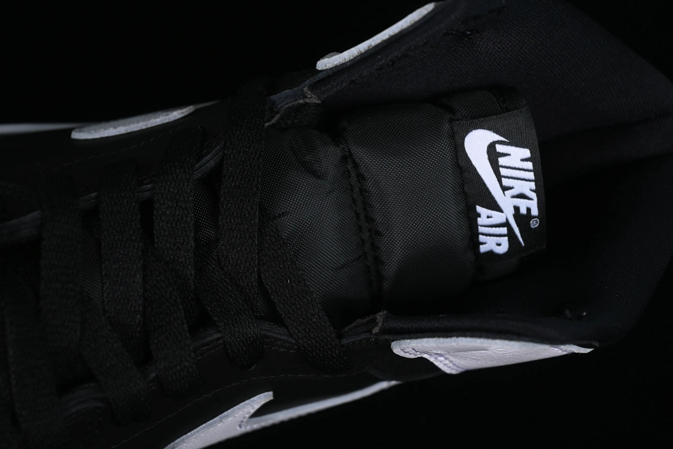 All categories Air Jordan Jordan series basketball shoes Air Jordan 1 High Pure original Air Jordan 1 High OG "Reverse Panda" AJ1 Joe 1 new black and white panda DZ5485-010